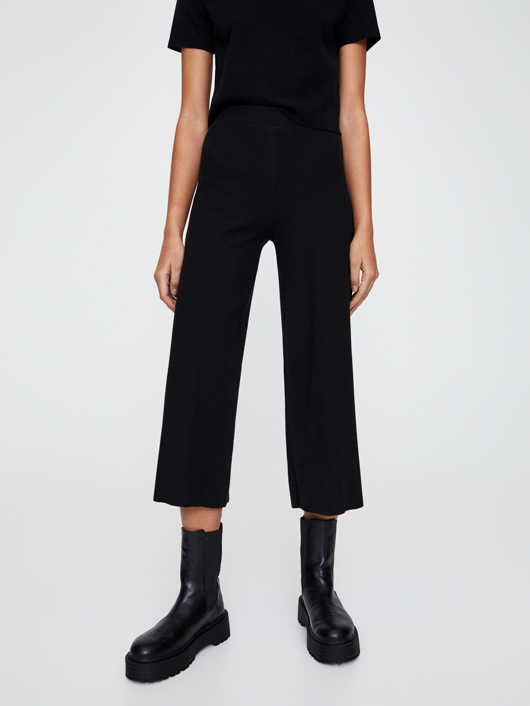 

Брюки Pull & Bear 5670/203/800  Черные, Брюки Pull & Bear 5670/203/800 M Черные
