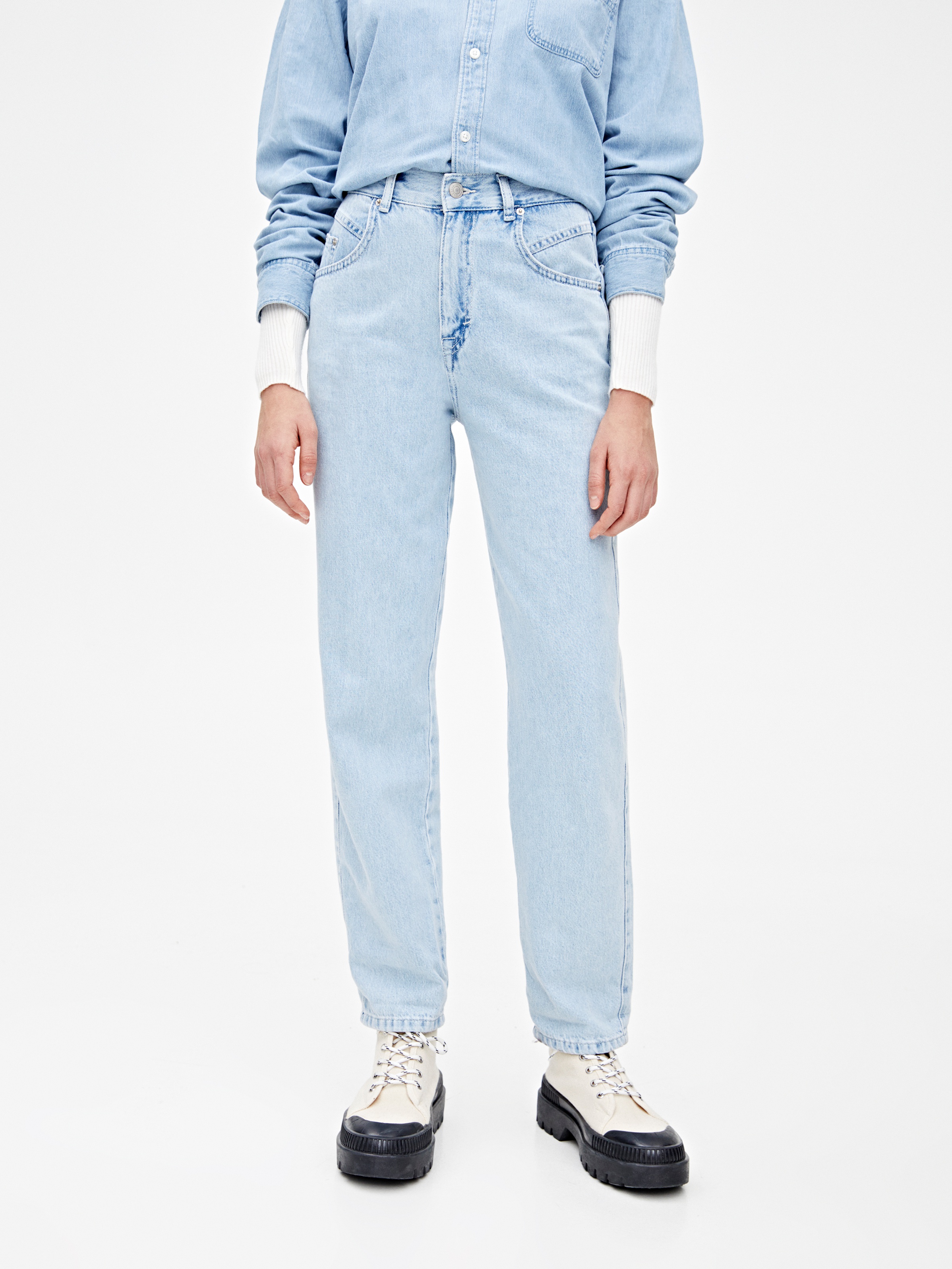 

Джинсы Pull & Bear 5689/308/406  Голубые джинс, Джинсы Pull & Bear 5689/308/406 40 Голубые джинс