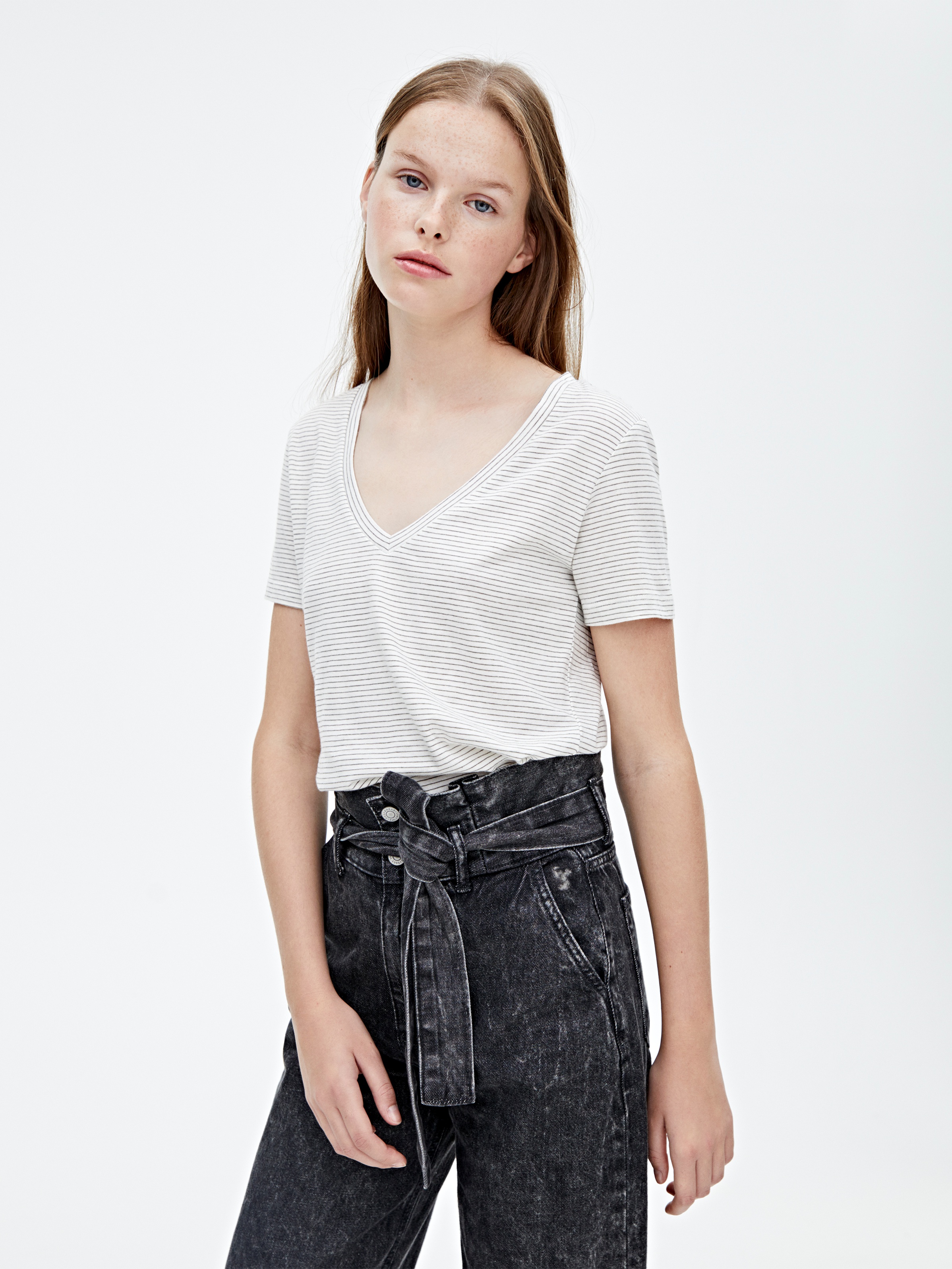 

Футболка Pull & Bear 9230/390/104  Белая, Футболка Pull & Bear 9230/390/104 S Белая