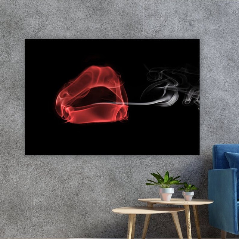 

Картина на холсте Красные губы и дым51x34 см (184)