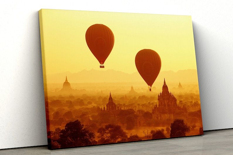 

Картина на холсте Воздушные шары в Мьянме51x34 см (221)