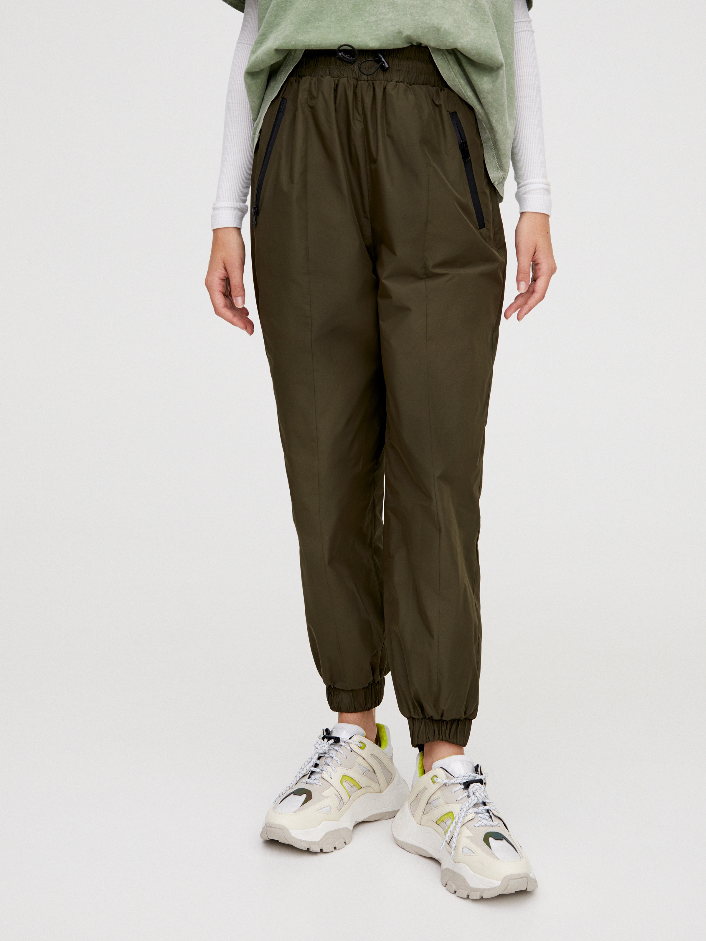 

Спортивные штаны Pull & Bear 9670/302/505  Хаки, Спортивные штаны Pull & Bear 9670/302/505 XS Хаки