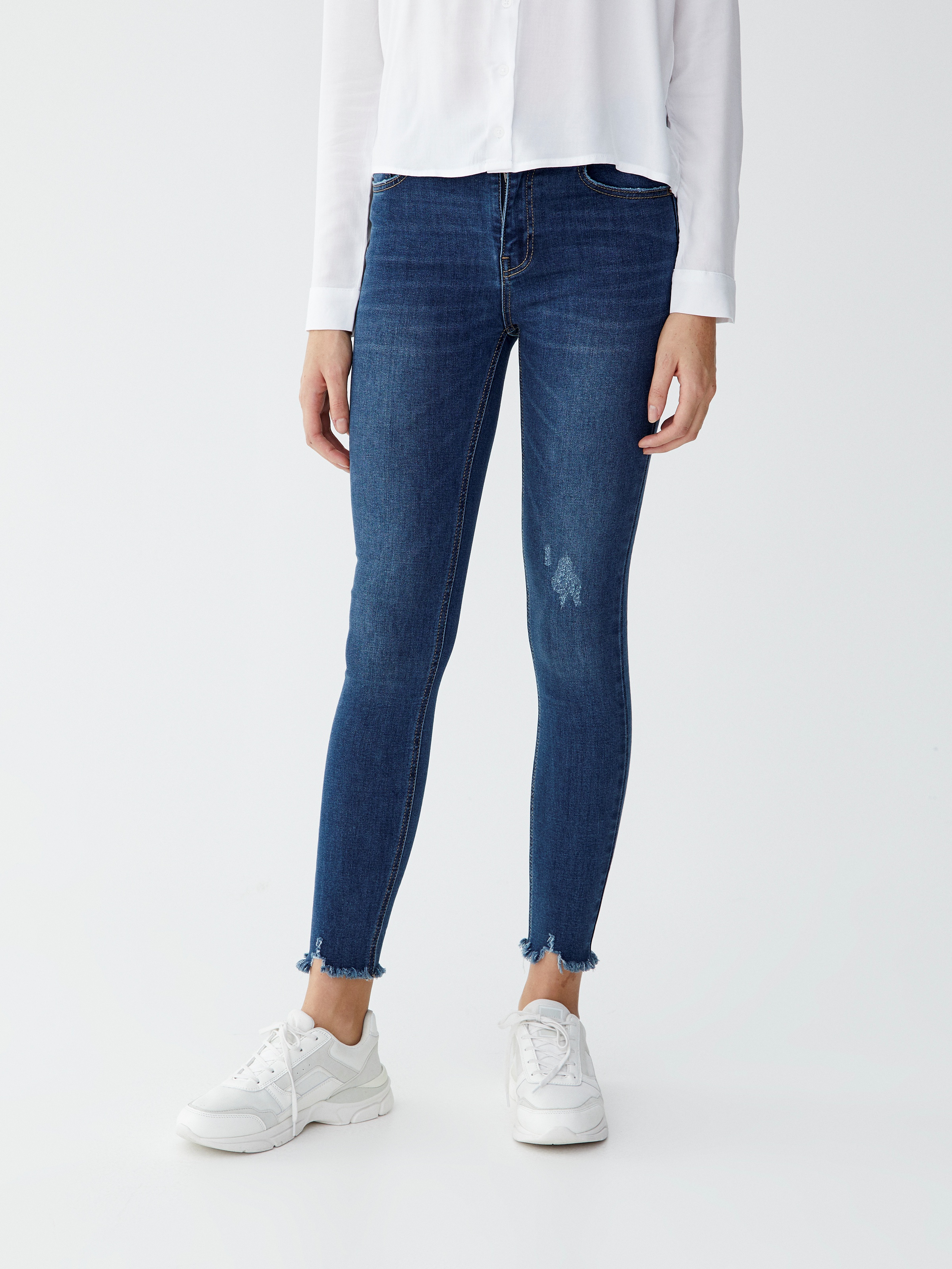 

Джинсы Pull & Bear 9687/326/407  Голубые джинс, Джинсы Pull & Bear 9687/326/407 34 Голубые джинс