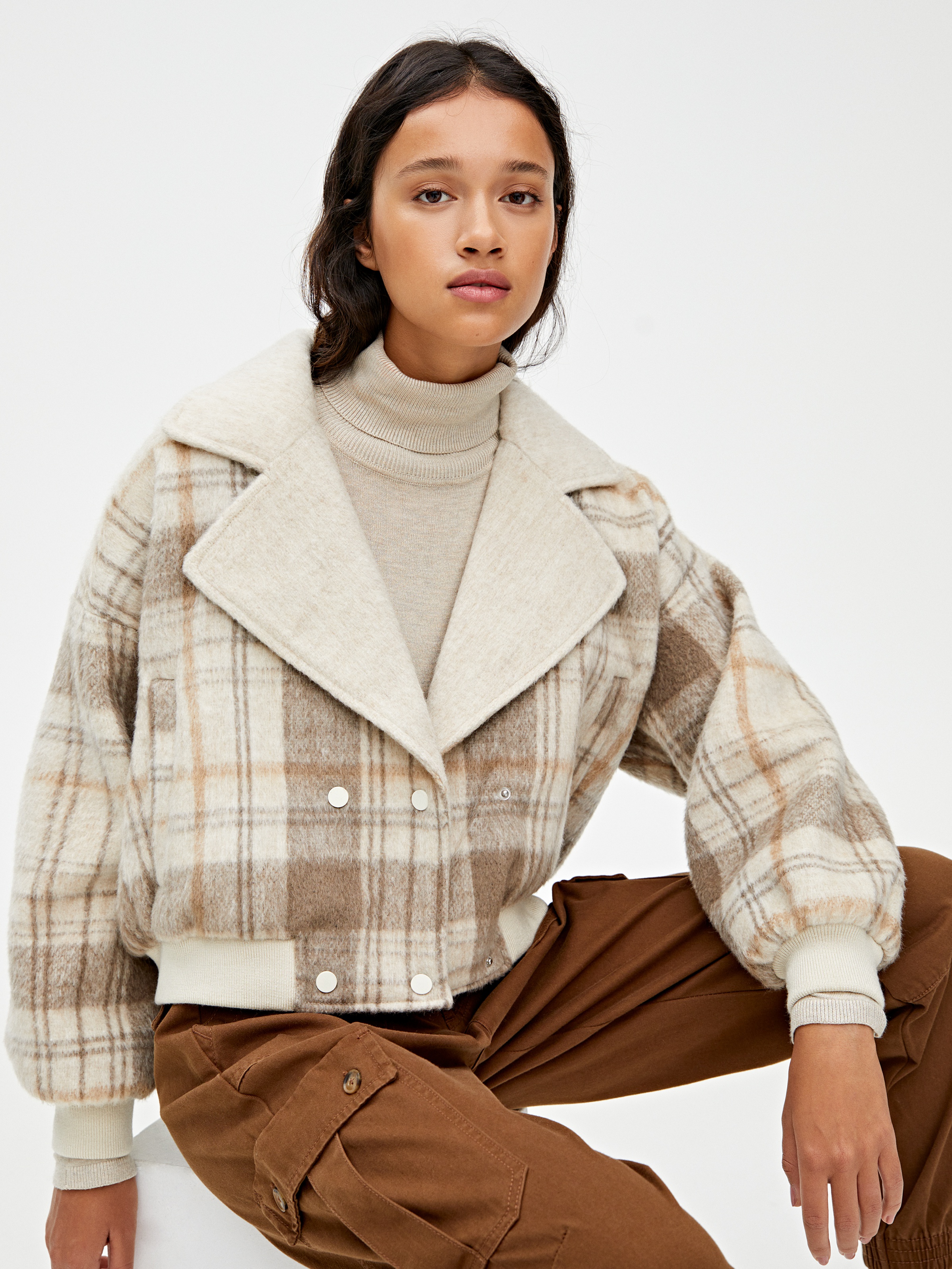 

Куртка Pull & Bear 9750/306/050 M Бежевая