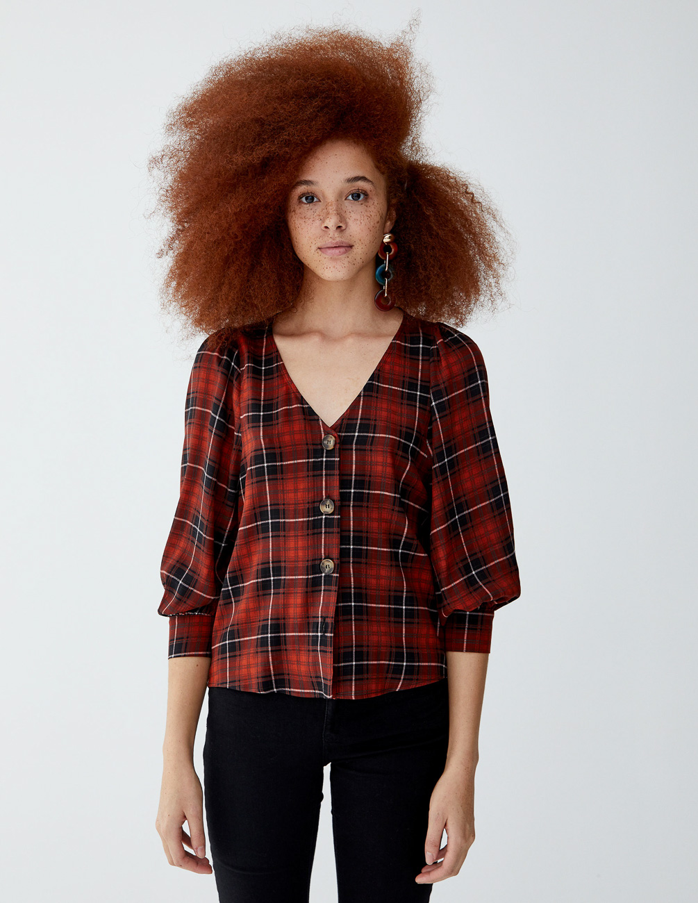 

Блуза PULL & BEAR Ж1078117 (5470/314/614) цвет красный, Блуза PULL & BEAR Ж1078117 (5470/314/614) цвет красный M