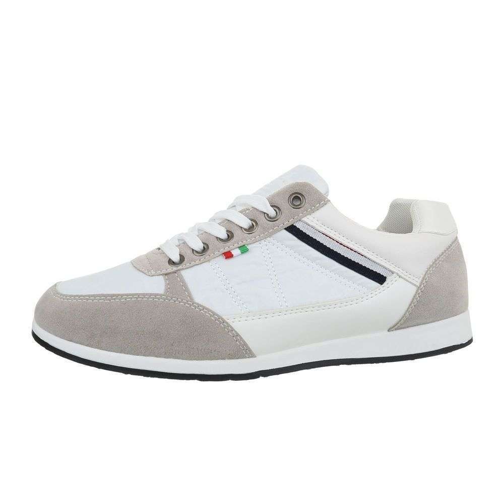 

Кроссовки мужские 3C 44 белые (C9028-2-white!44)