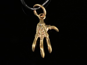 

Амулет кулон Лапа Верьт - сила Защиты Semantic Jewelry 2.5 x 2.5 x 0.5 см