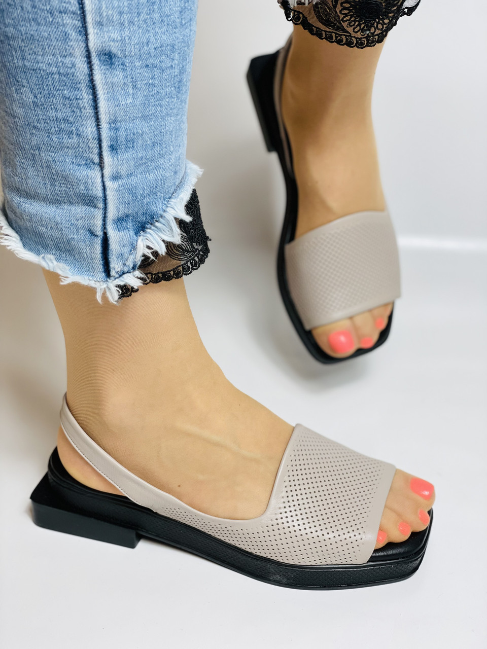

Женские босоножки Evromoda 39 Визон 2574