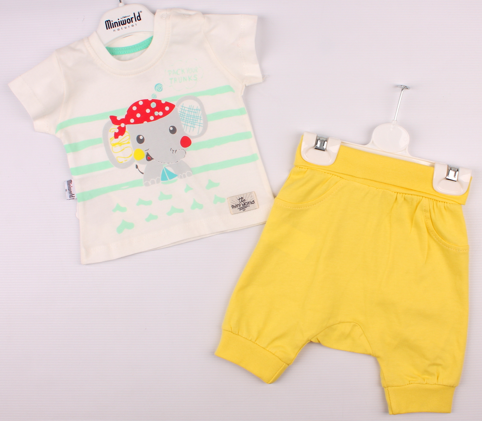 

Футболка + Бриджи MiniWorld Желтый 74 см 14343 (445383)