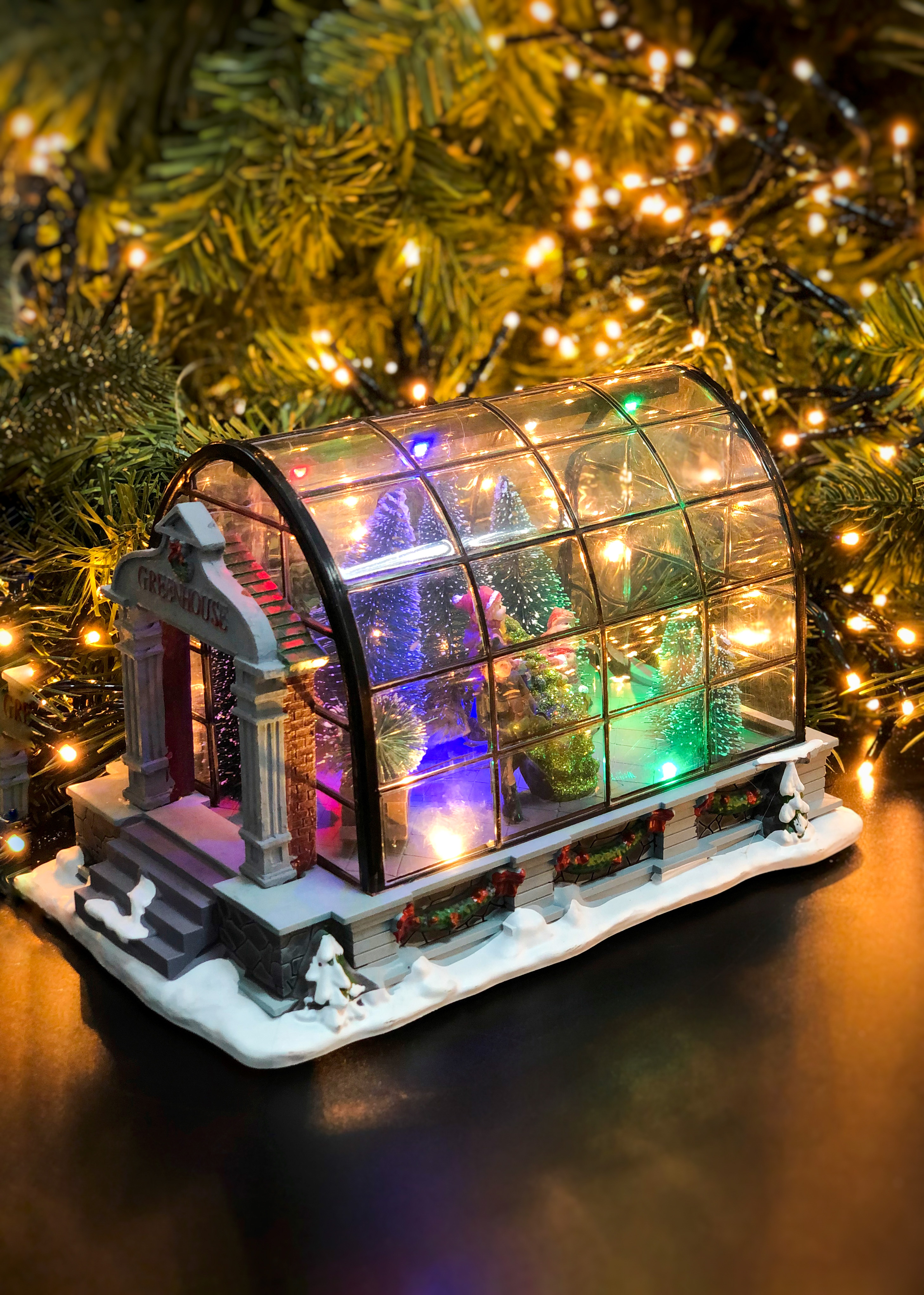 

Новогодний LED декор TIMSTOR "Зеленый домик"