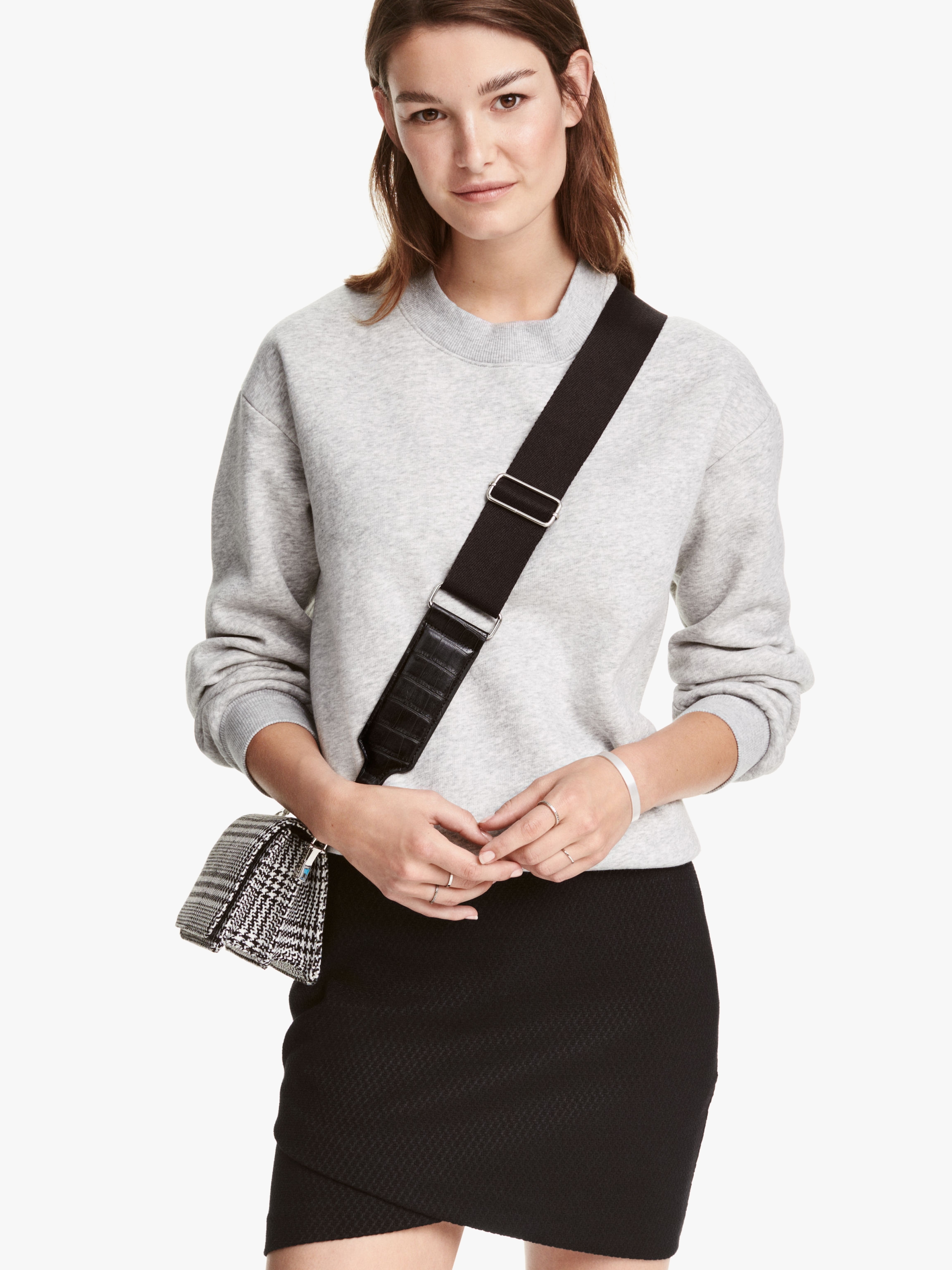 

Юбка H&M XAZ048950CRRF  Черная, Юбка H&M XAZ048950CRRF L Черная