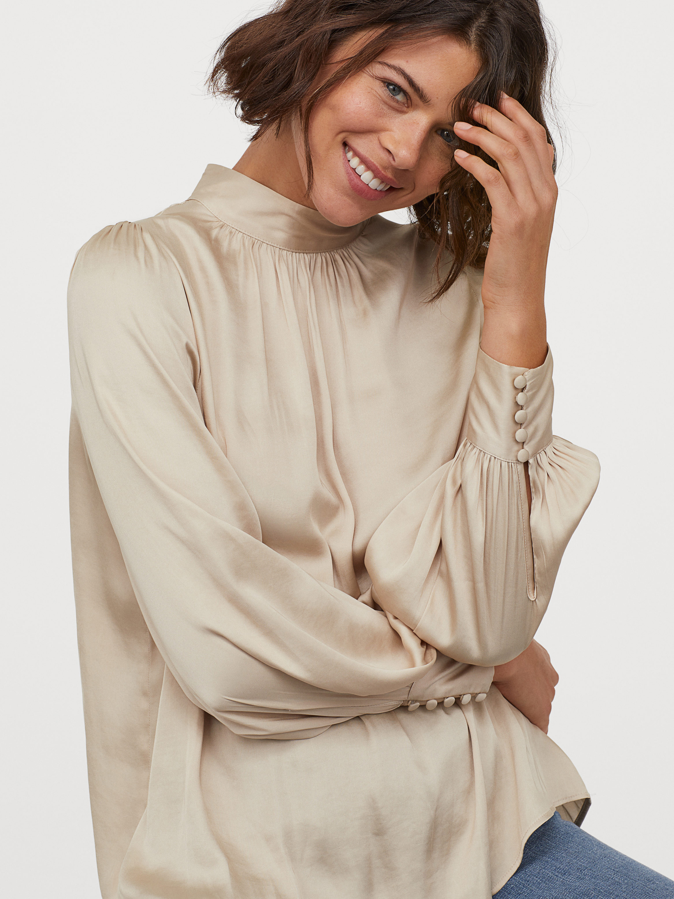 

Блузка H& 0859247-1  Светло-бежевая (СА2000001880654, Блузка H&M 0859247-1 M Светло-бежевая (СА2000001880654)