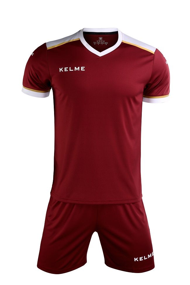 

Комплект футбольной формы Kelme SEGOVIA бордовый M 3871001.603