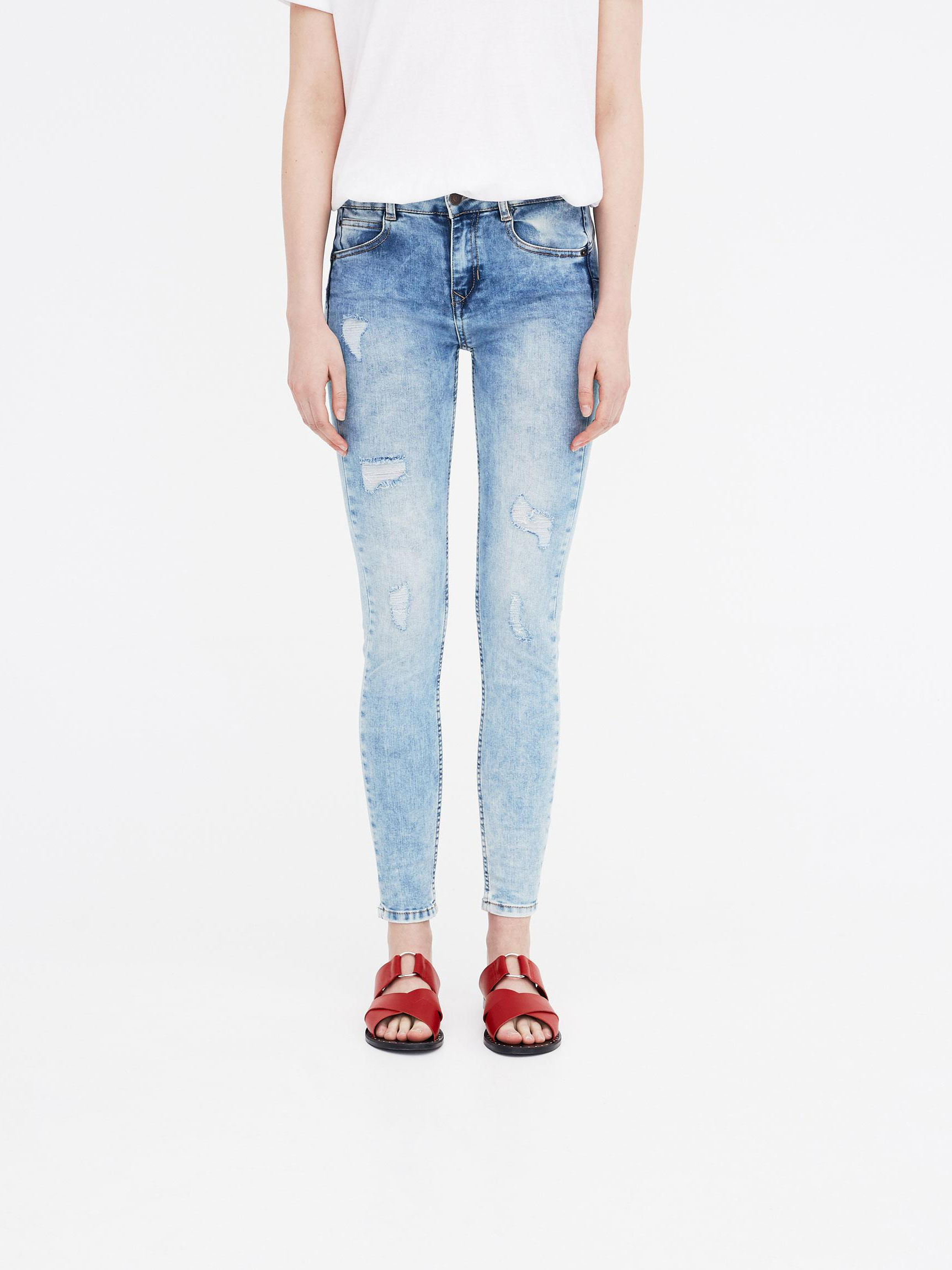 

Джинсы Pull & Bear XAZ190100MRDE 32/22 Светло-синие