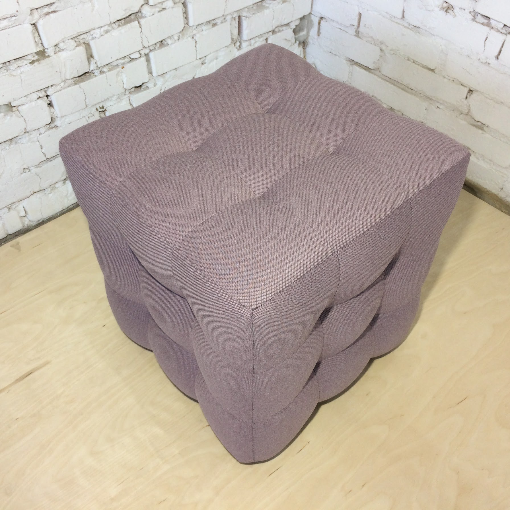 

Пуф квадратный Куб PiLLowDesign 45х45 см светло-розовый Milos 61