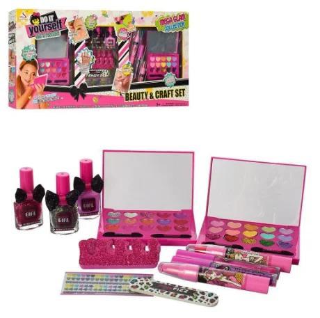 

Набор детской косметики Funny Toys Beauty Craft Set J-215 Тени, лаки, блеск для девочек