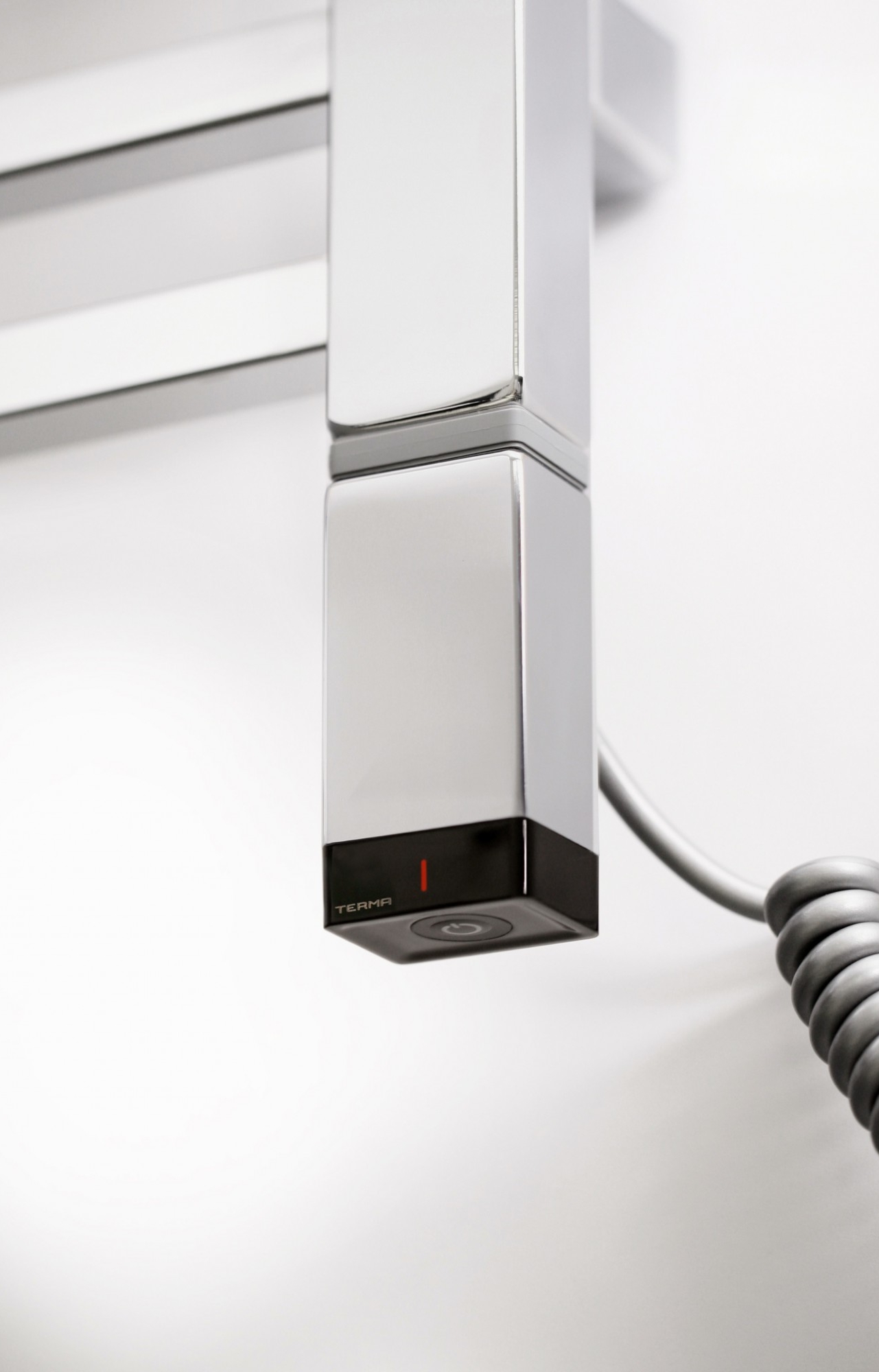 

Электрический тэн у полотенцесушитель Terma ONE 30x40 с регулятором, хром (chrome) 300 Вт