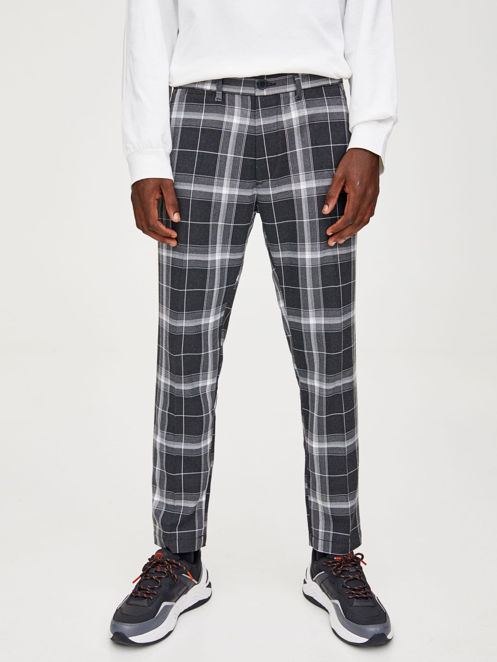 

Брюки Pull & Bear 5671/507/800  Серые с белым в клетку, Брюки Pull & Bear 5671/507/800 42 Серые с белым в клетку