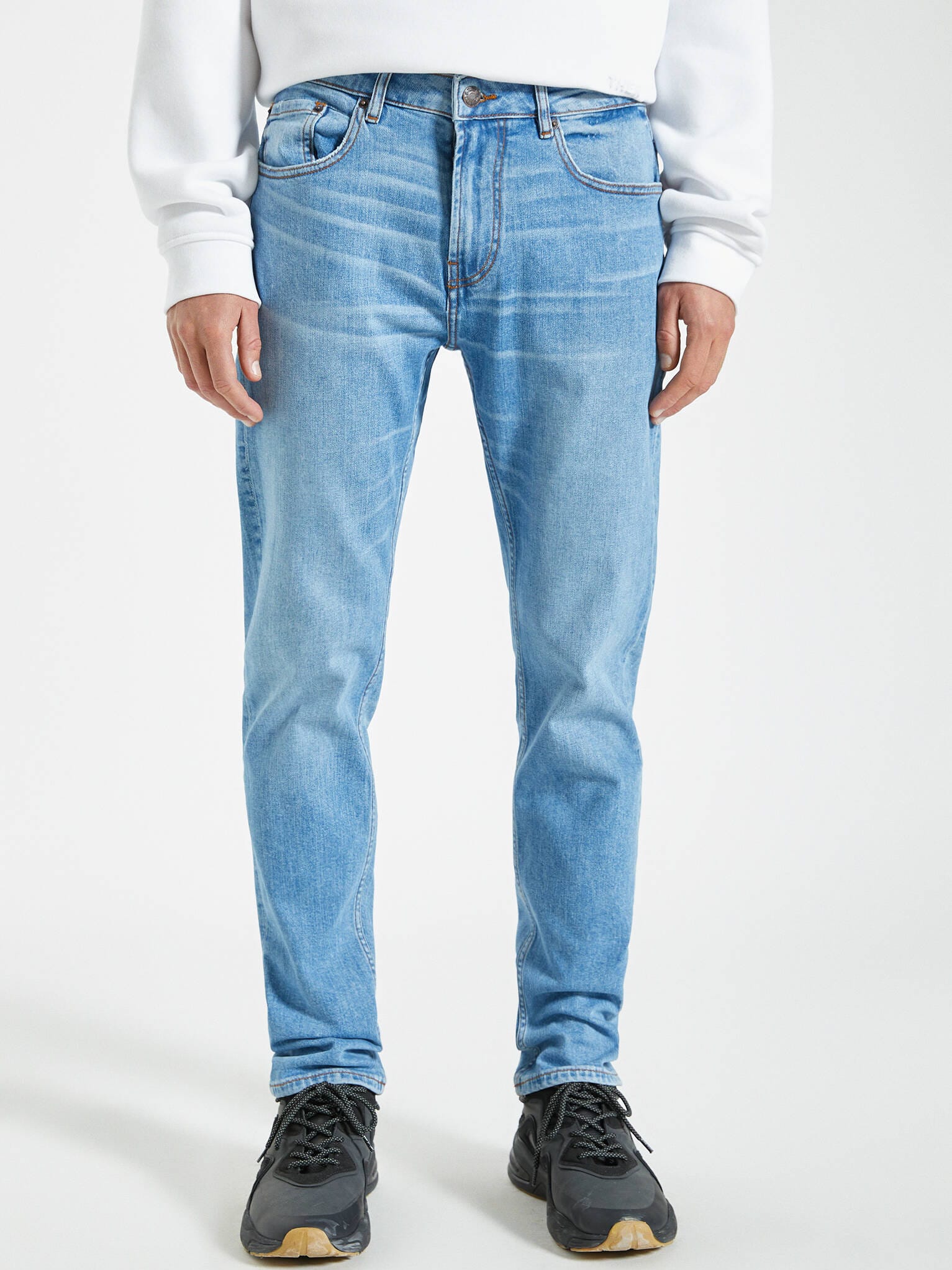 

Джинсы Pull & Bear 5682/517/434  Голубые джинс, Джинсы Pull & Bear 5682/517/434 42 Голубые джинс