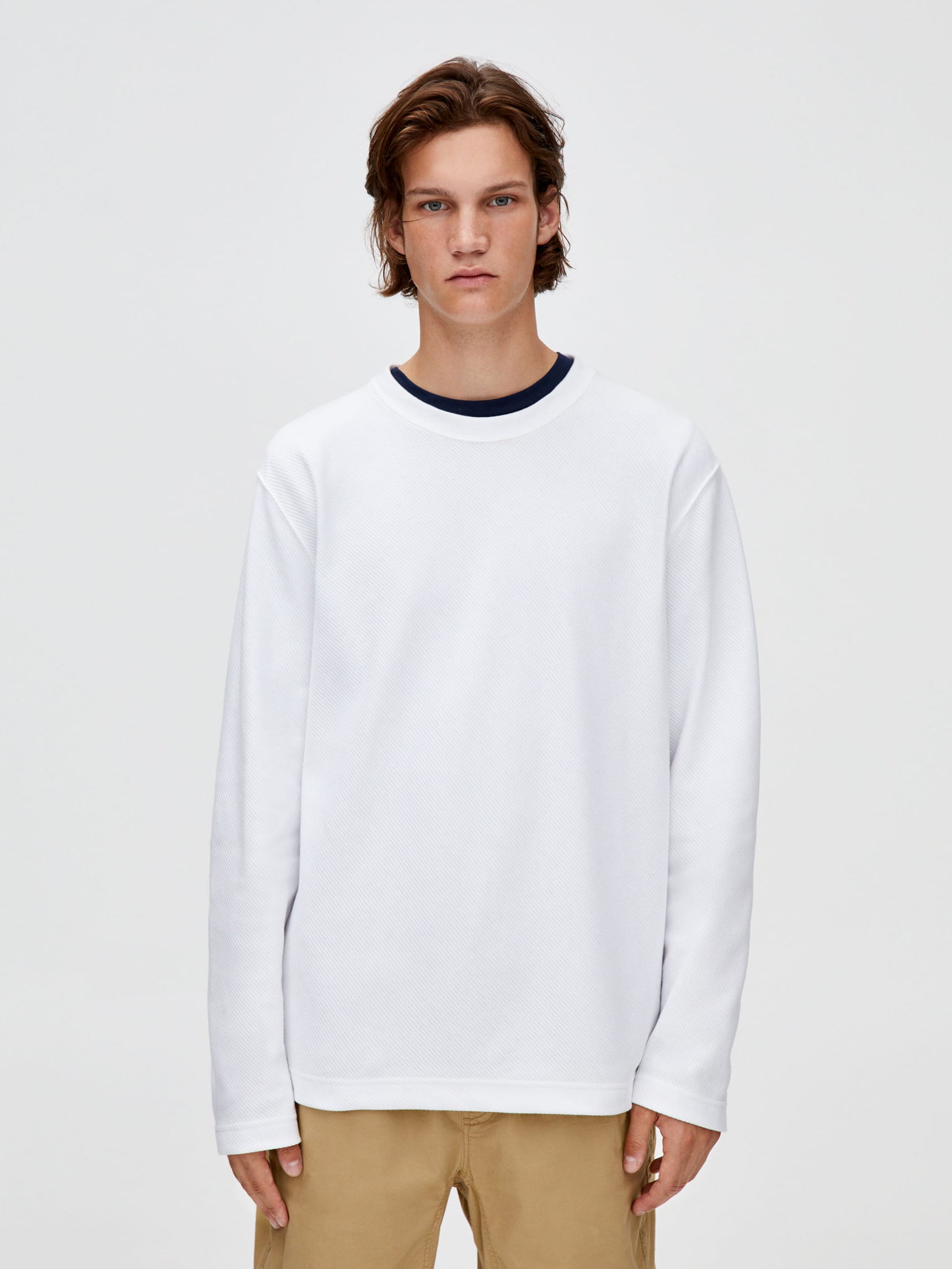 

Лонгслив Pull & Bear 9596/503/251  Белый, Лонгслив Pull & Bear 9596/503/251 S Белый