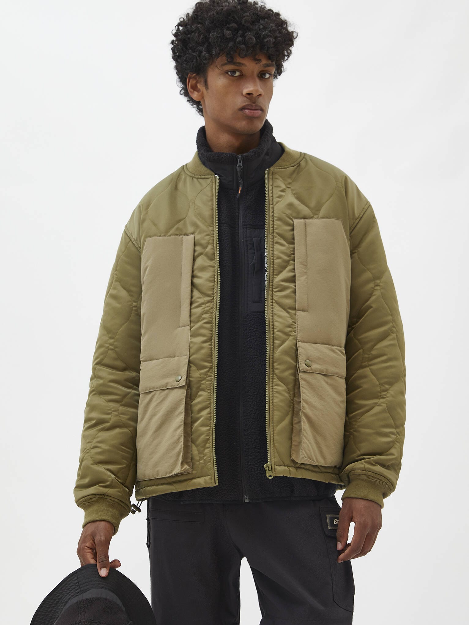 

Бомбер Pull & Bear 9710/597/505  Оливковый, Бомбер Pull & Bear 9710/597/505 M Оливковый
