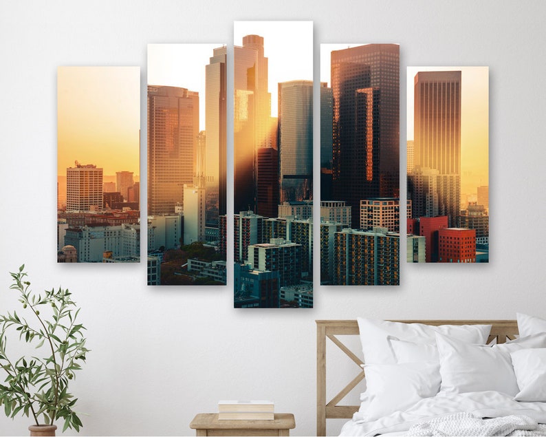 

Модульная картина на холсте из пяти частей Лос-Анджелес в лучах солнца 112x68 см