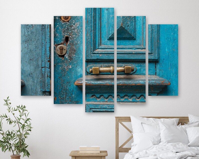

Модульная картина на холсте из пяти частей Старая входная дверь 112x68 см