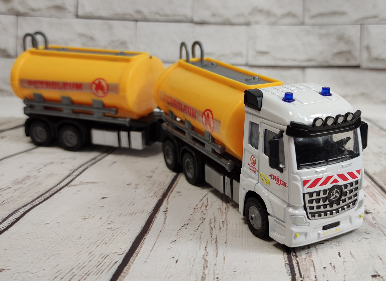 

Машинка трейлер игрушечный грузовик фура метал цистерна с прицепом 1:68 29см белый