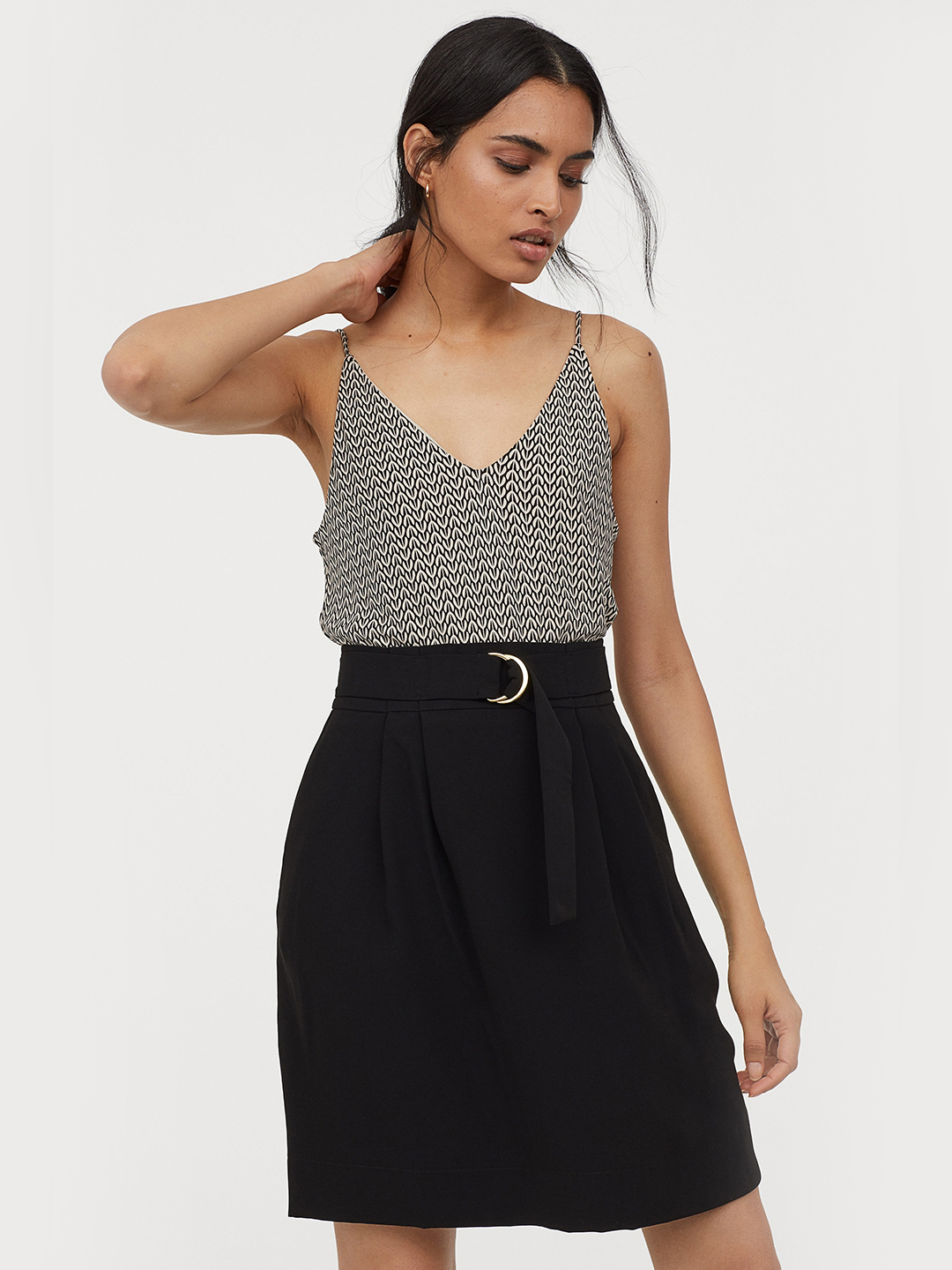 

Юбка H&M 774148001b39  Черная, Юбка H&M 774148001b39 34 Черная