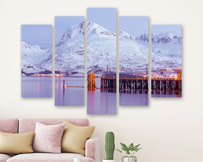 

Модульная картина на холсте из пяти частей Далёкая Аляска 137x85 см