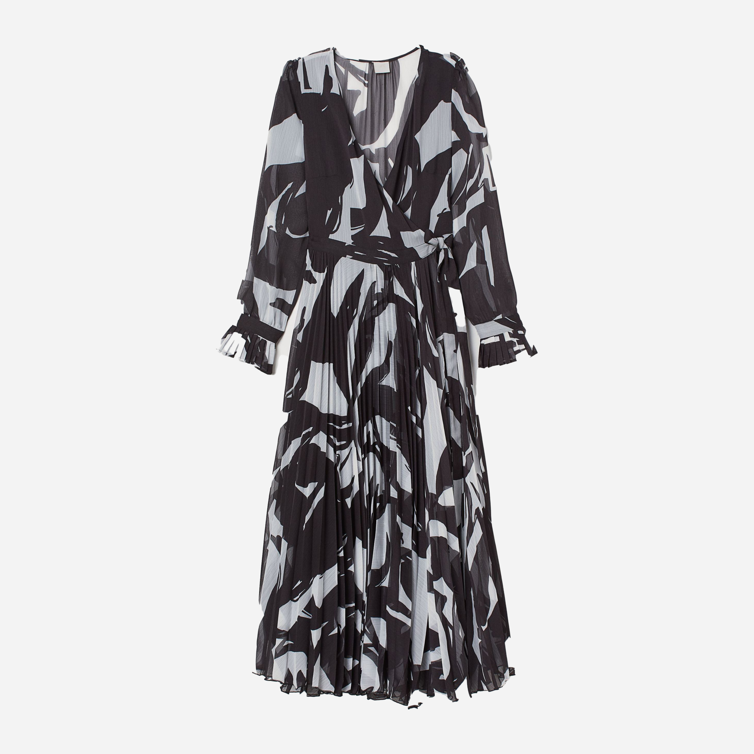

Платье H&M 04-0759070-021  Черное (СА2000001414422, Платье H&M 04-0759070-021 36 Черное (СА2000001414422)