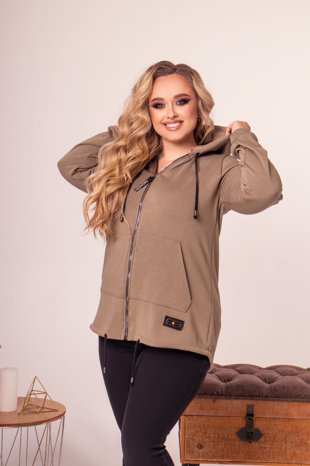 

Женская кофта-кардиган Lady Look с капюшоном 216 оливковый 60