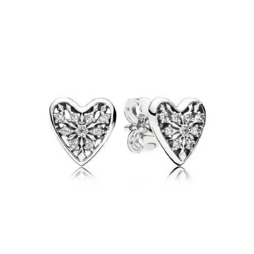 

Серьги Пандора СЕРДЦЕ ЗИМЫ #296368CZ