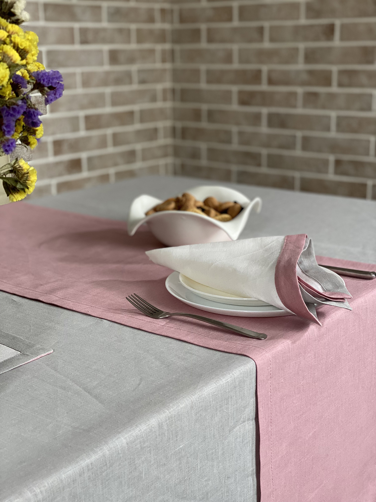 

Льняная скатерть-дорожка Раннер роза 40 x 250 см - linen island
