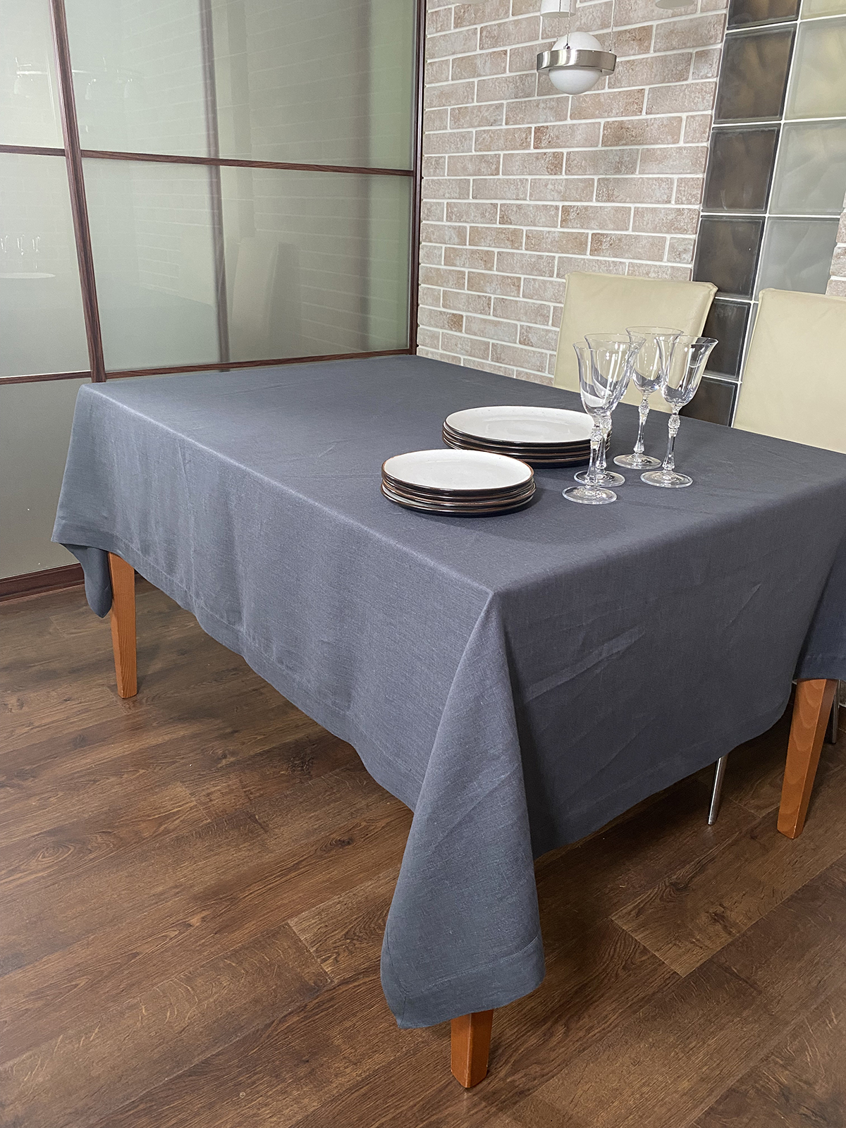 

Льняная скатерть графит 150 x 150 см - linen island