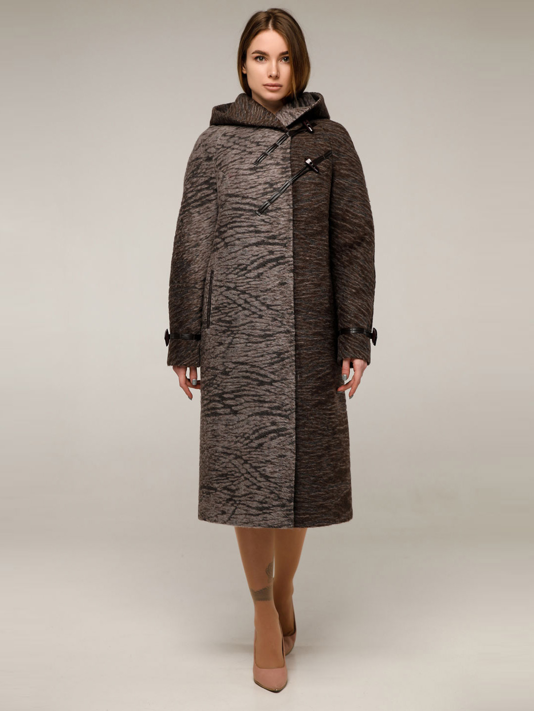 Акція на Пальто зимове довге з капюшоном жіноче Favoritti П-1287 Sanaz-C Тон 105 48 Рожеве з коричневим від Rozetka