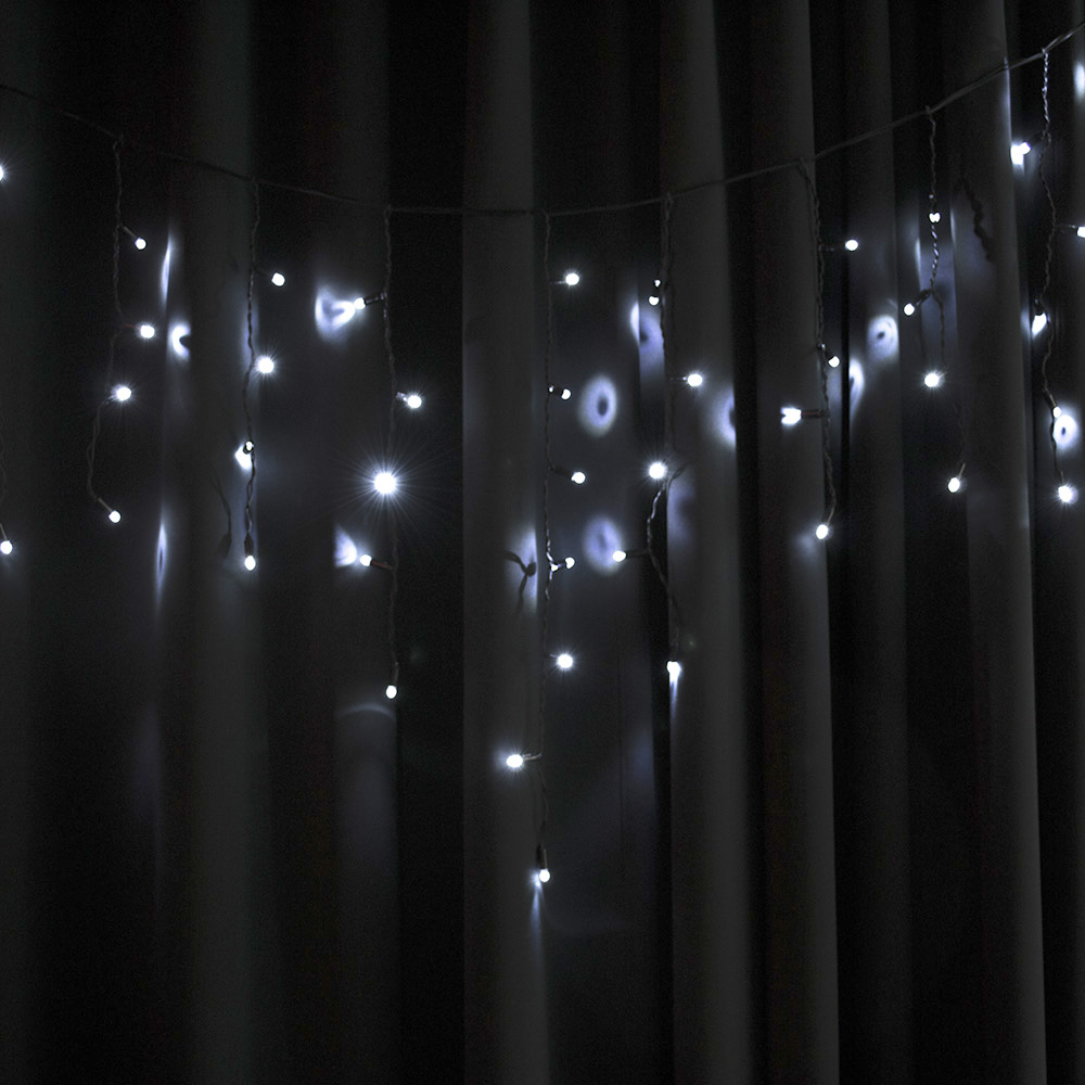

Гирлянда уличная STARLIGHT бахрома 75LED белая 2х0.7м IP44 черный провод (57269)
