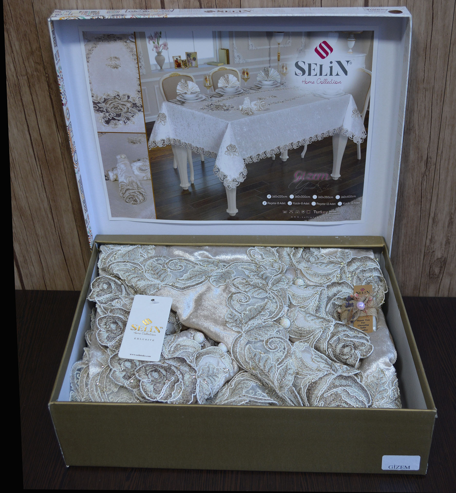 

Велюрова скатертина Selin Gizem Set 160x300+12 серветок - Бежевий (33091-1)