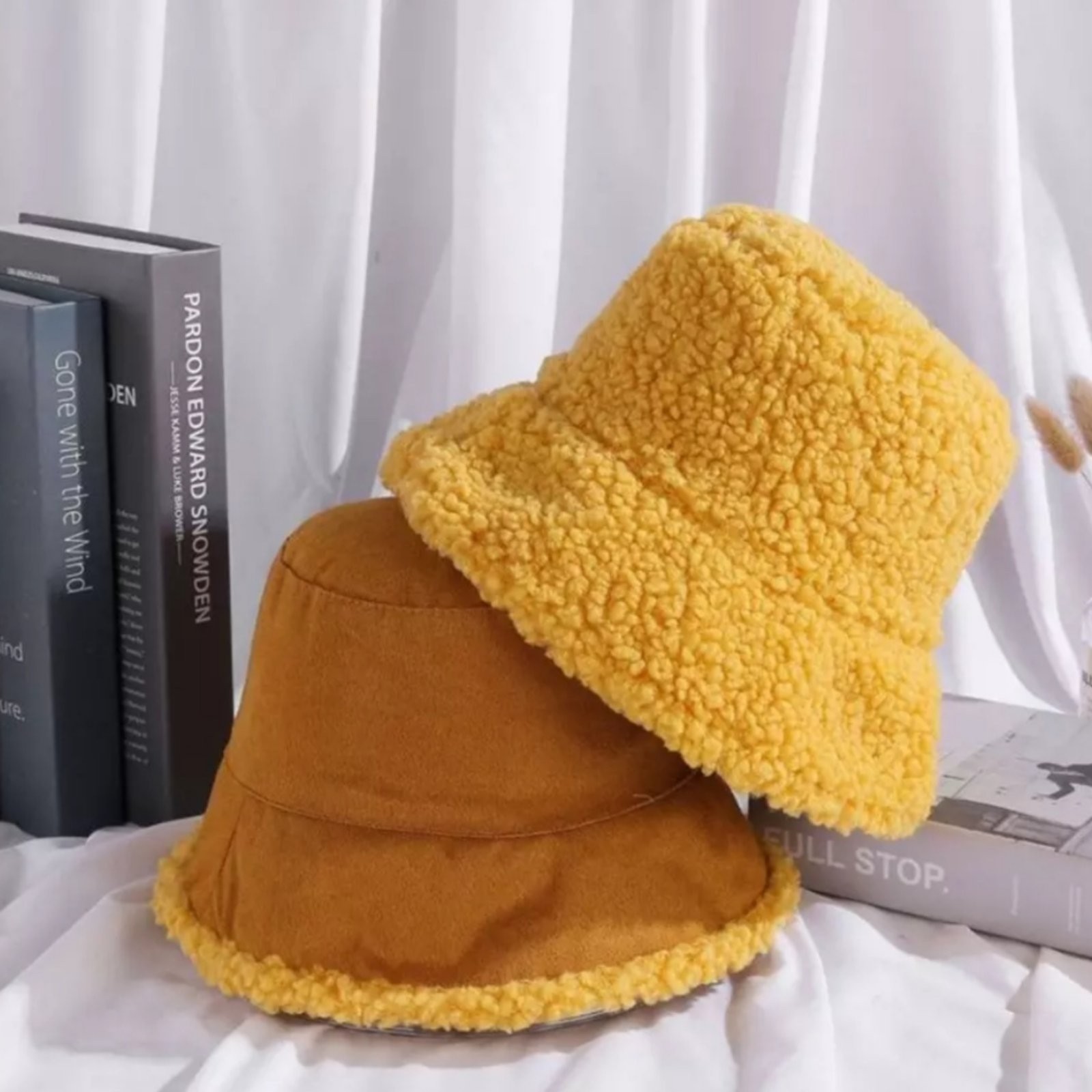 

Панама женская буклированная двусторонняя желтая 55-58р