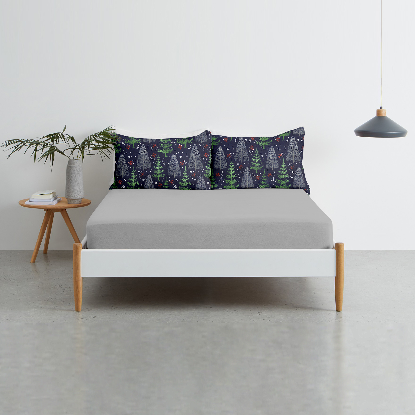 

Простынь на резинке Cosas Winter Wood Night Grey 60x120x12 + наволочки 40х60 2 шт