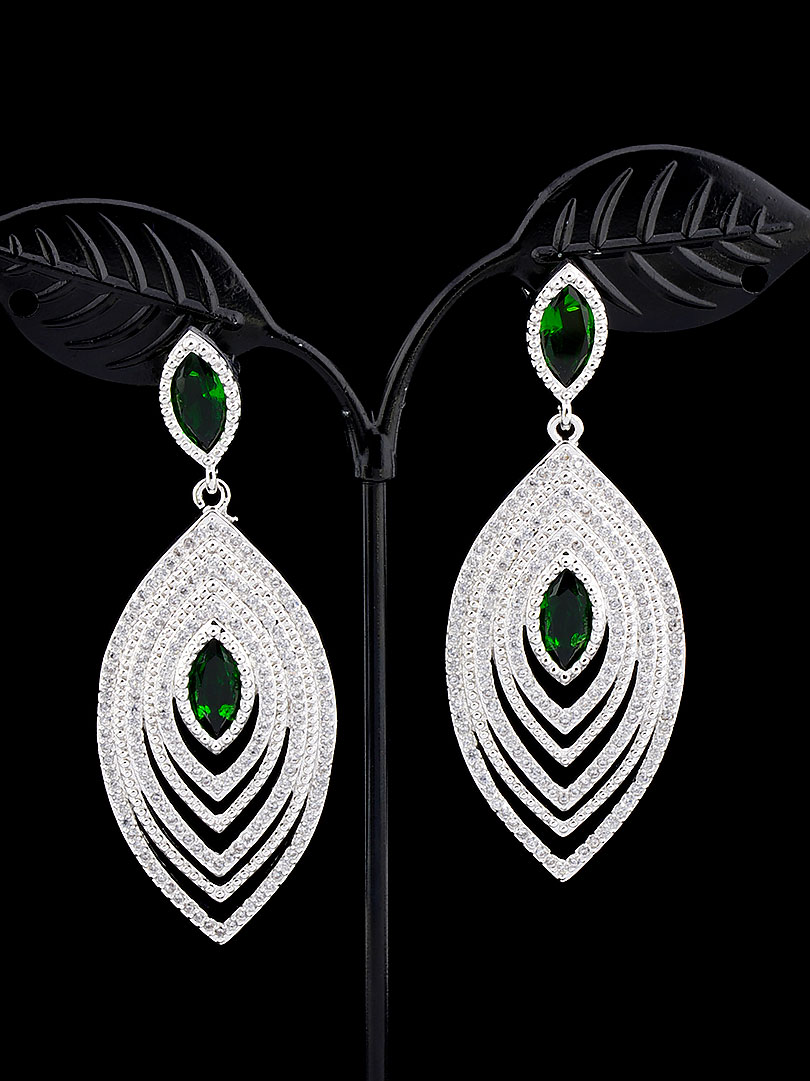 

Серьги с зелёным камнем Xuping №9047708