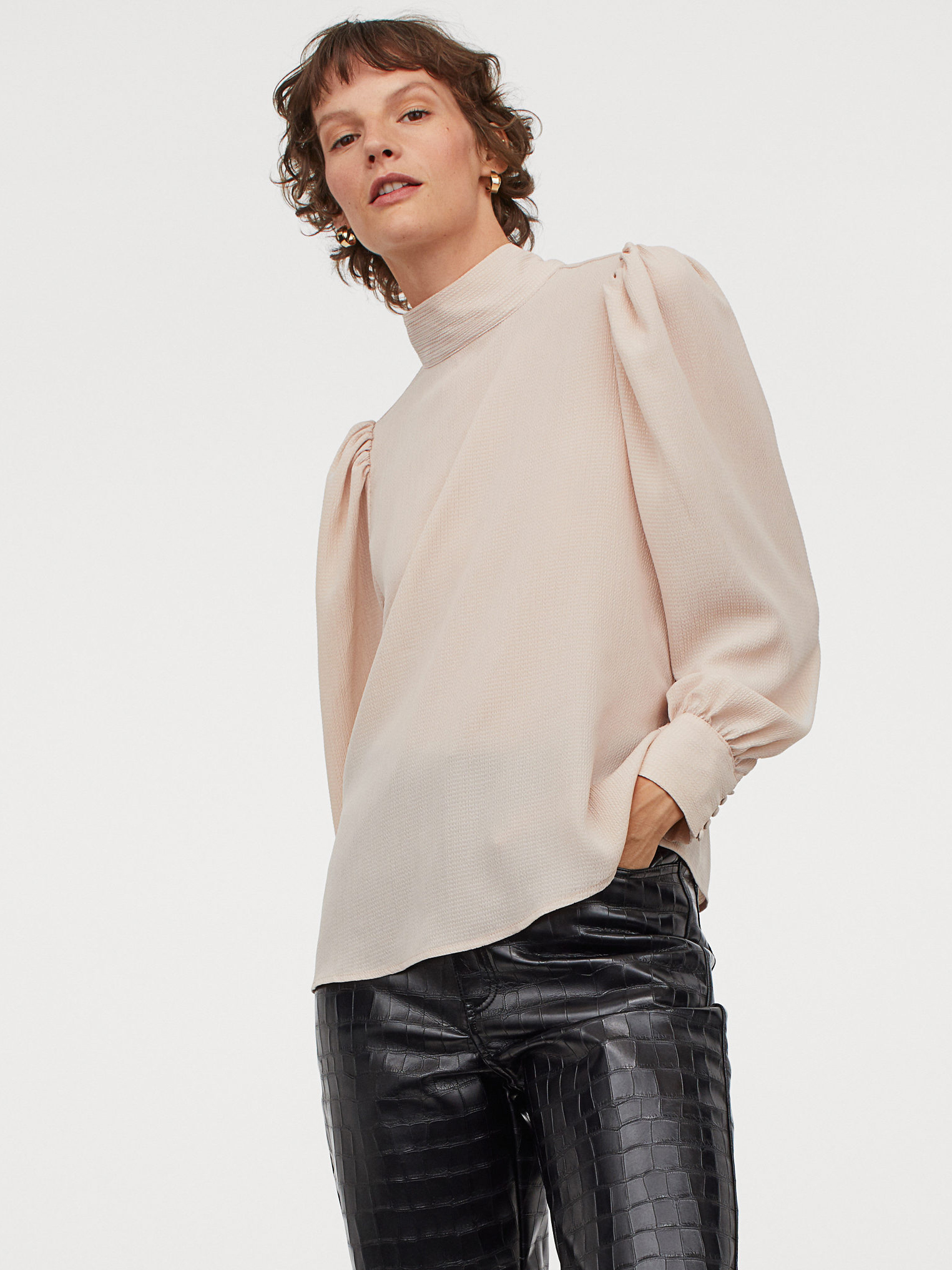 

Блузка H&M 905894b39 М Бежевая
