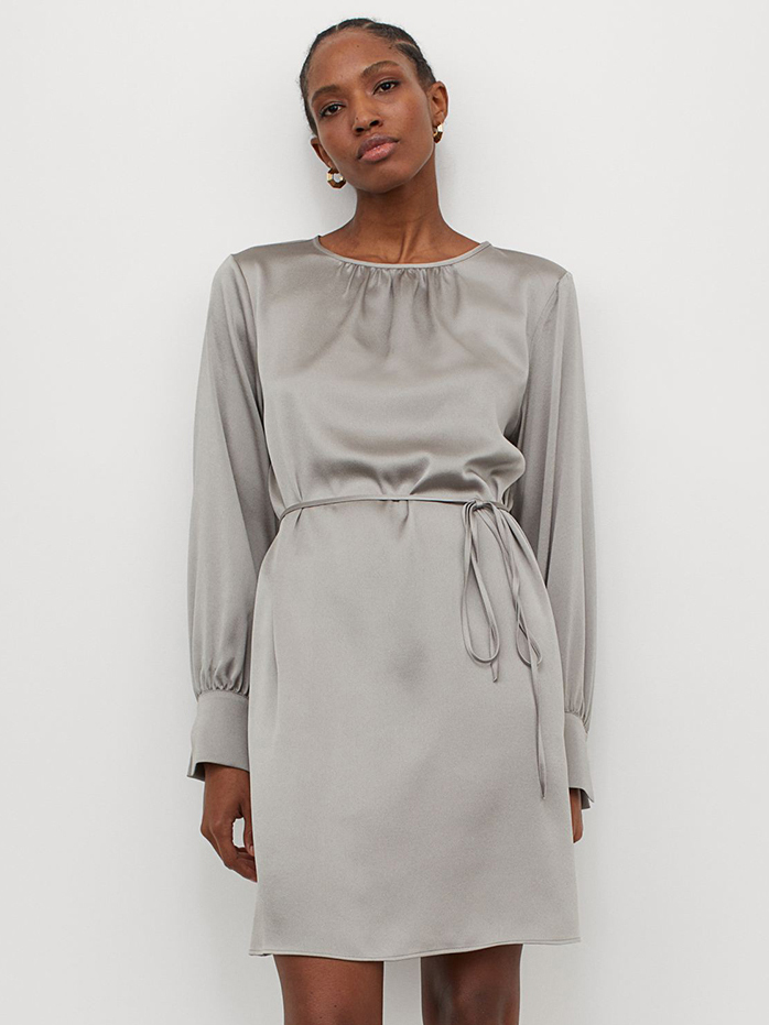 

Платье H&M 956508001b39  Серое, Платье H&M 956508001b39 S Серое