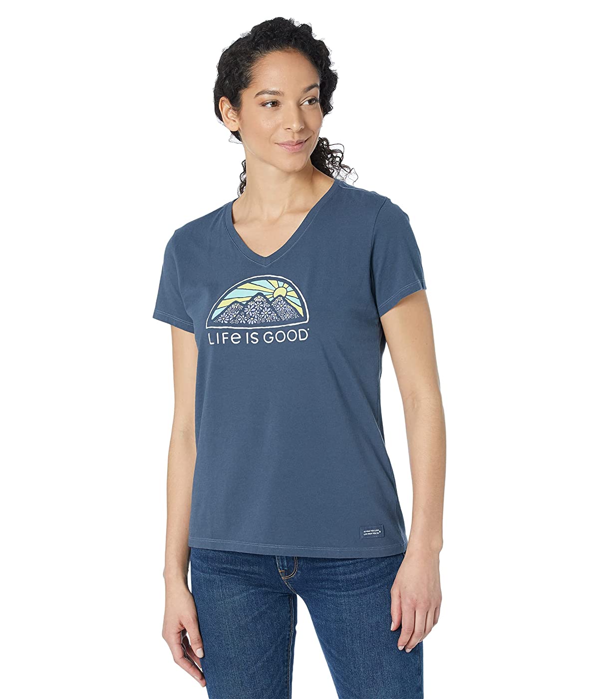 

Футболка Life is Good Flower Mountain Crusher-Lit Darkest Blue, XXL (52)
