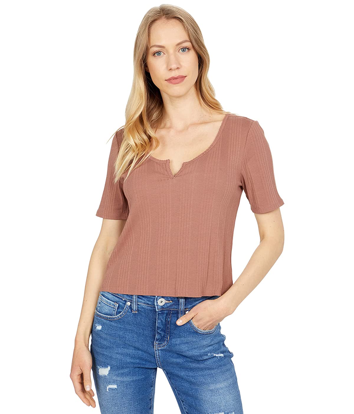 

Футболка Lucky Brand Short Sleeve Slim Notch Neck Tee Cognac,  (46, Футболка Lucky Brand Short Sleeve Slim Notch Neck Tee Cognac, M (46)