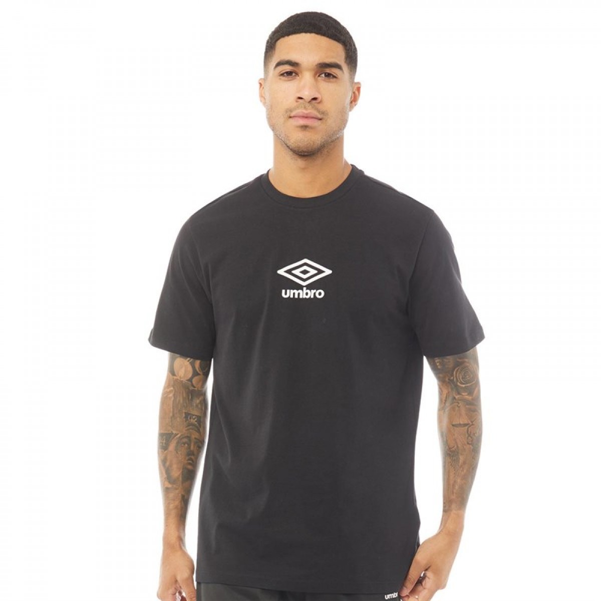 

Футболка Umbro Active Style Emblem Tee Black/White Black, XXL (52)