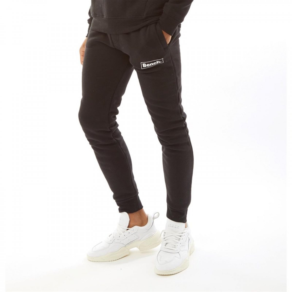

Спортивные штаны Bench Serge Black Black,  (48, Спортивные штаны Bench Serge Black Black, L (48)