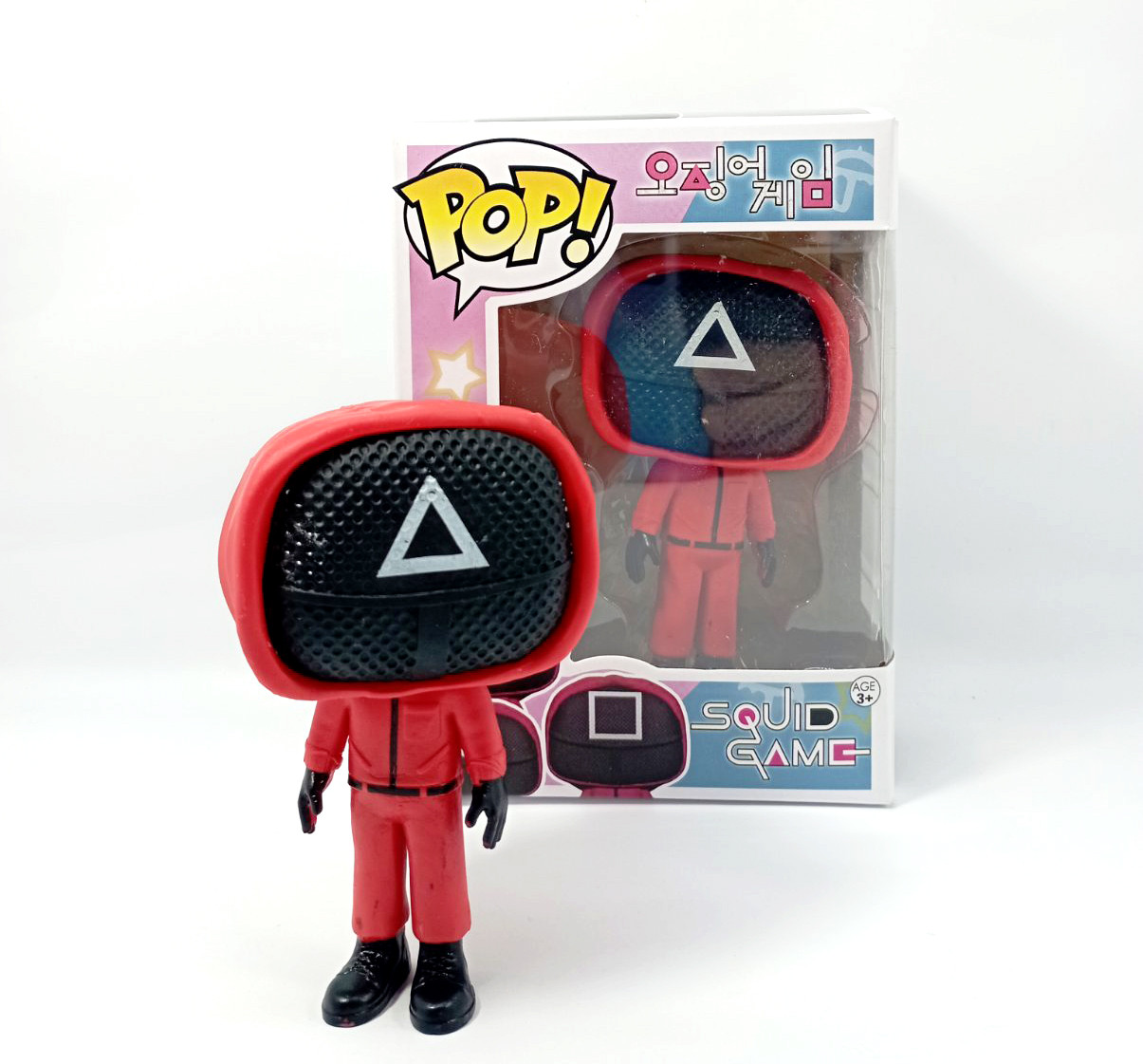 

Фигурки POP серия Охраник Треугольник из Игра в кальмара