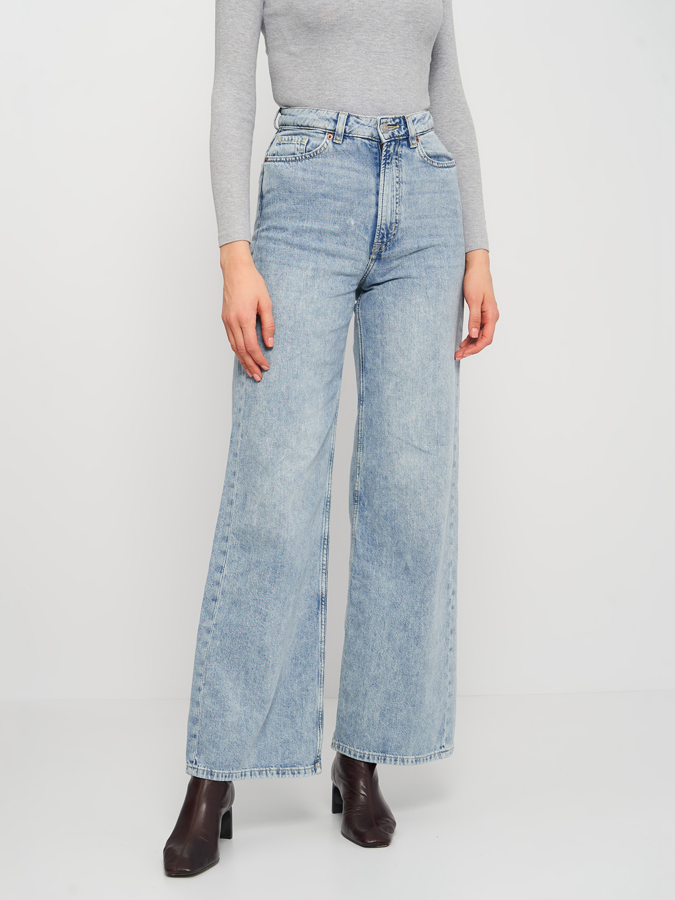 

Джинсы H&M 8718892bar 34 Голубые