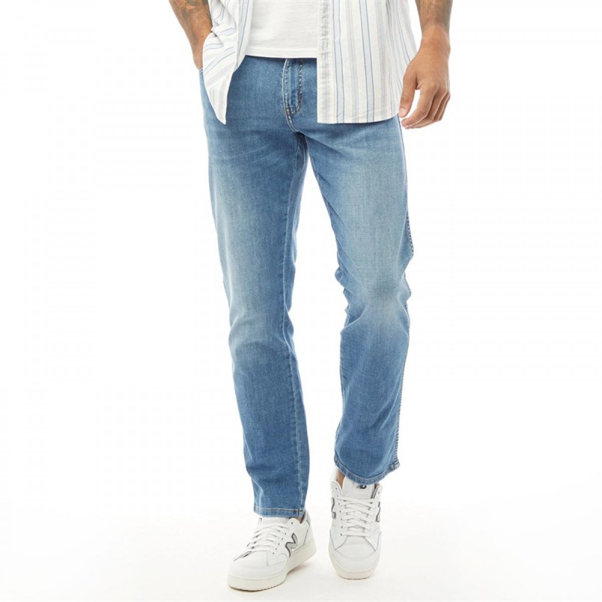 

Джинсы Wrangler Texas Slim Light Strike Light Blue, 32W 32L